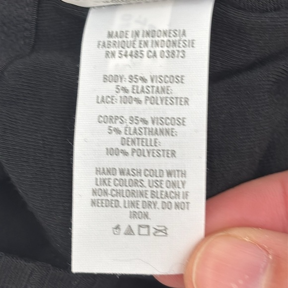 Aerie Ribbed Black Strappy Crop Top with lace detail size Medium NWT - Picture 9 of 11